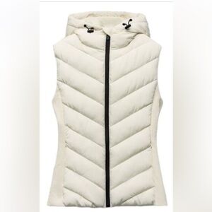Women’s Hooded Vest Cream and Black Zara size Medium